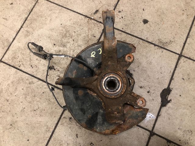 bontott HONDA CIVIC VIII Bal első Csonkállvány Kerékaggyal