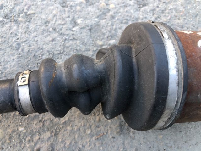 bontott HONDA CIVIC VIII Bal Féltengely