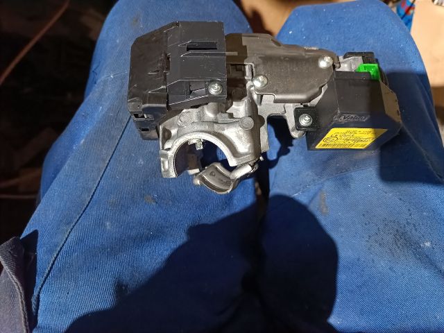 bontott HONDA CIVIC VIII Gyújtáskapcsoló