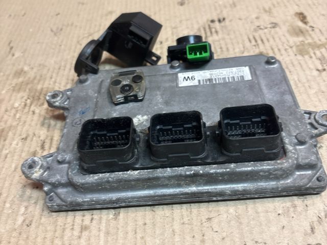 bontott HONDA CIVIC VIII Motorvezérlő