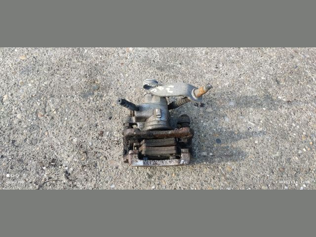 bontott HONDA CIVIC VIII Jobb hátsó Féknyereg Munkahengerrel