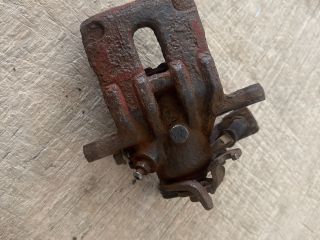 bontott HONDA CIVIC VIII Jobb hátsó Féknyereg Munkahengerrel