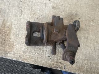 bontott HONDA CIVIC VIII Jobb hátsó Féknyereg Munkahengerrel