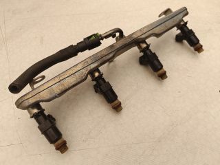 bontott HONDA CIVIC VIII Porlasztó Sor / Híd