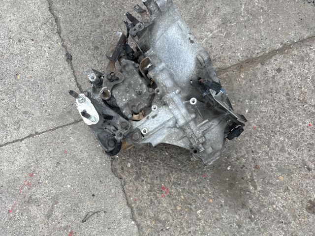 bontott HONDA CIVIC VIII Váltó (Mechanikus)