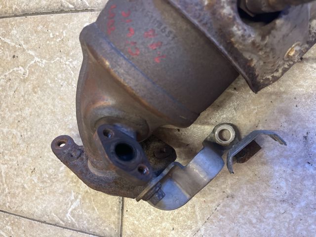 bontott HONDA CIVIC VIII Katalizátor