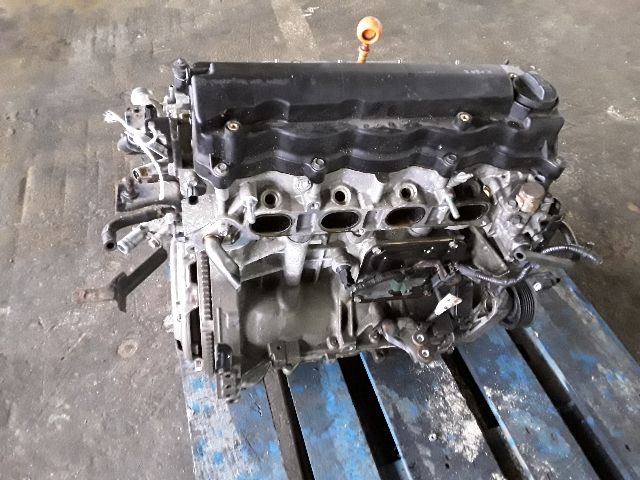 bontott HONDA CIVIC VIII Motor (Fűzött blokk hengerfejjel)