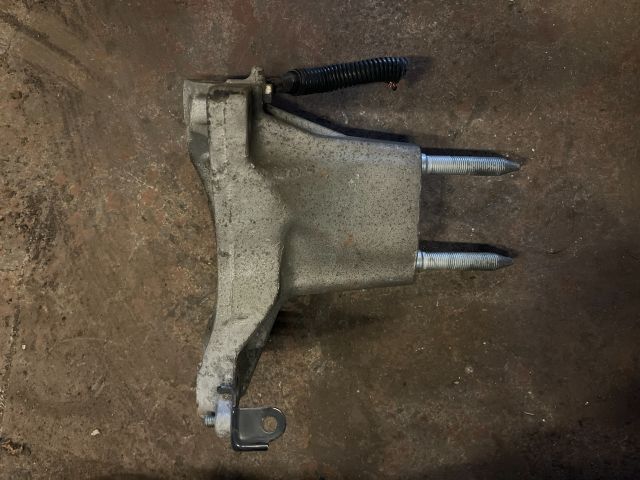 bontott HONDA CIVIC VIII Váltó Tartó Bak (Pozíciófüggetlen)