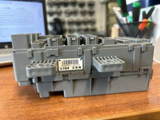 bontott HONDA CIVIC VIII Biztosítéktábla Motortér