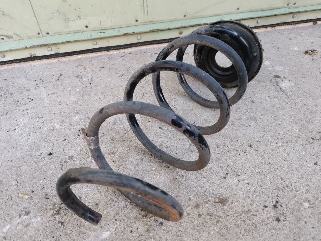 bontott HONDA CIVIC VIII Első Rugó