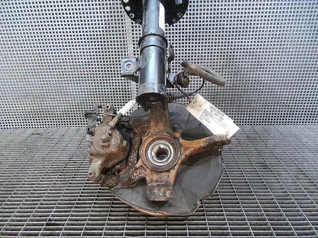 bontott HONDA CIVIC VIII Jobb első Csonkállvány