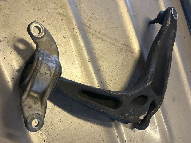 bontott HONDA CIVIC VIII Jobb első Lengőkar