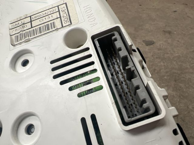 bontott HONDA CIVIC VIII Kilométeróra