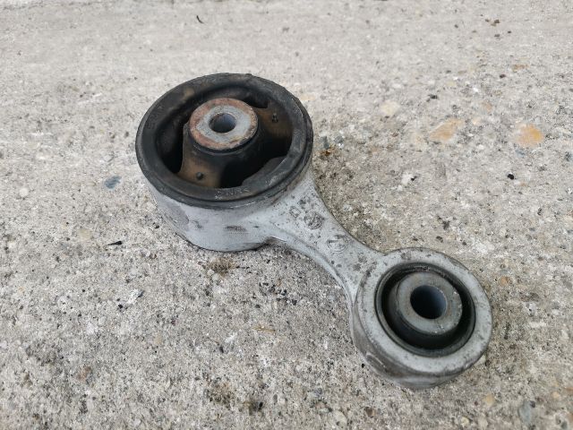 bontott HONDA CIVIC VIII Motor Tartó Bak (Fém)