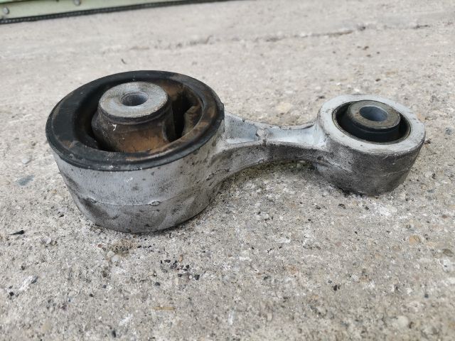 bontott HONDA CIVIC VIII Motor Tartó Bak (Fém)