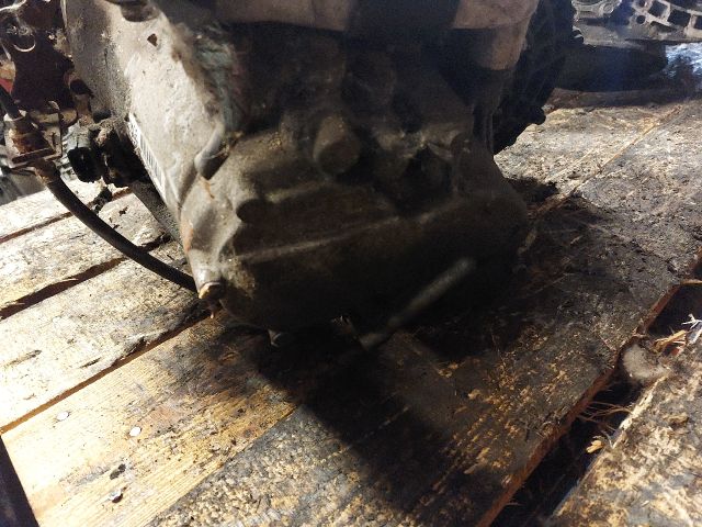 bontott HONDA CIVIC VIII Váltó (Mechanikus)