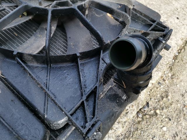 bontott HONDA CIVIC VIII Vízhűtő Radiátor (Klímás)