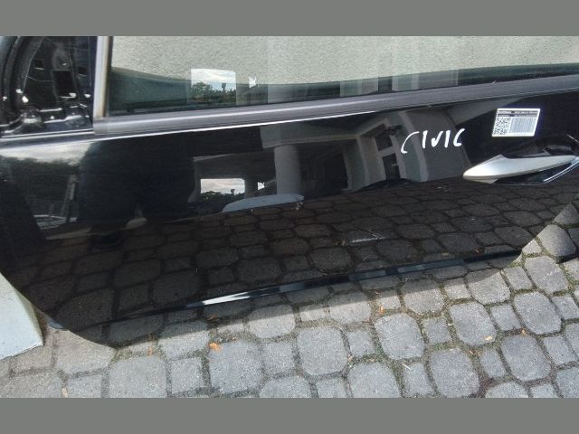 bontott HONDA CIVIC VIII Bal első Ajtó (Részeivel)