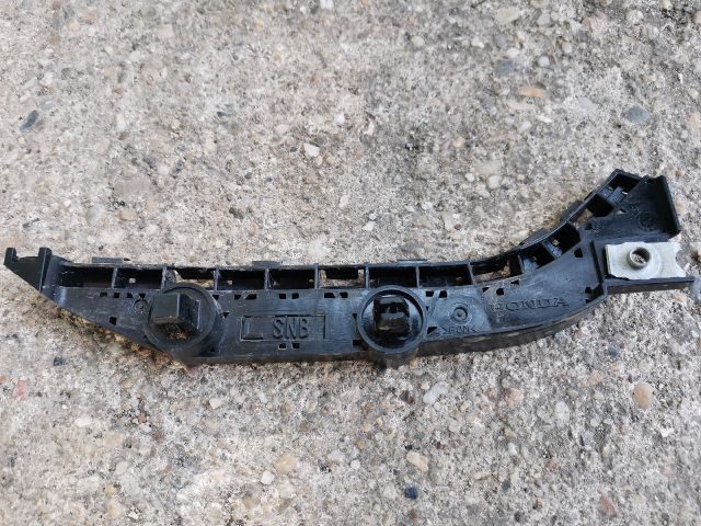 bontott HONDA CIVIC VIII Bal első Lökhárító Tartó (Műanyag)