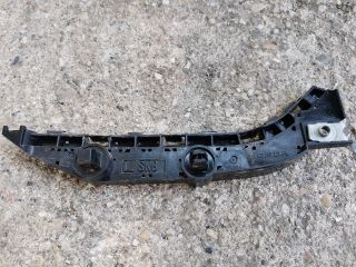 bontott HONDA CIVIC VIII Bal első Lökhárító Tartó (Műanyag)