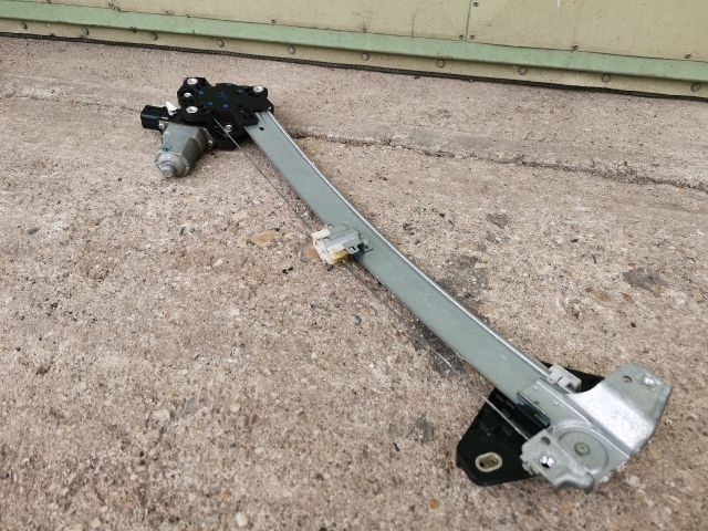 bontott HONDA CIVIC VIII Bal hátsó Ablakemelő Szerkezet (Elektromos)