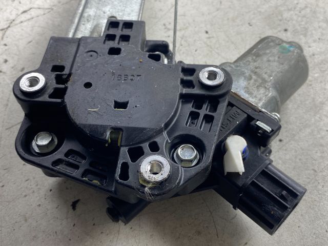 bontott HONDA CIVIC VIII Bal hátsó Ablakemelő Szerkezet (Elektromos)