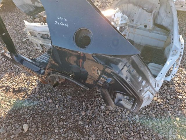 bontott HONDA CIVIC VIII Bal hátsó Negyed Karosszéria Csomag