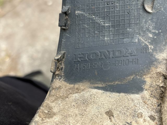 bontott HONDA CIVIC VIII Bal hátsó Sárvédő Szélesítő