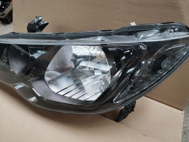 bontott HONDA CIVIC VIII Bal Xenon Fényszóró