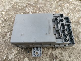 bontott HONDA CIVIC VIII Biztosítéktábla Utastér