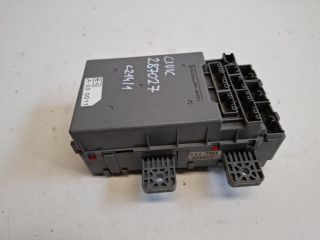 bontott HONDA CIVIC VIII Biztosítéktábla Utastér