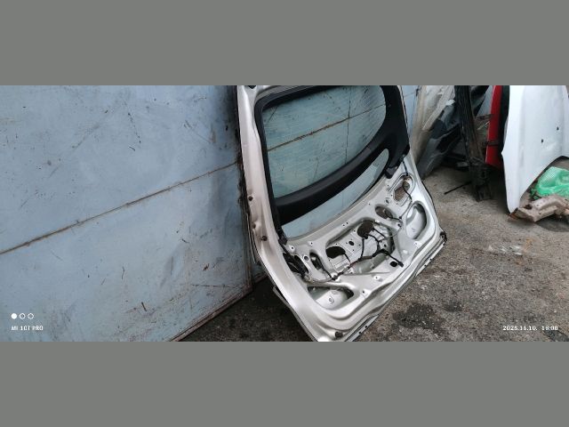 bontott HONDA CIVIC VIII Csomagtérajtó (Üres lemez)