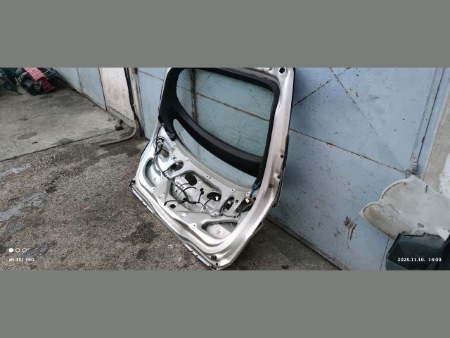 bontott HONDA CIVIC VIII Csomagtérajtó (Üres lemez)