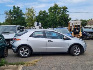 bontott HONDA CIVIC VIII Első Középső Ütközés Érzékelő (Homlokfalon)