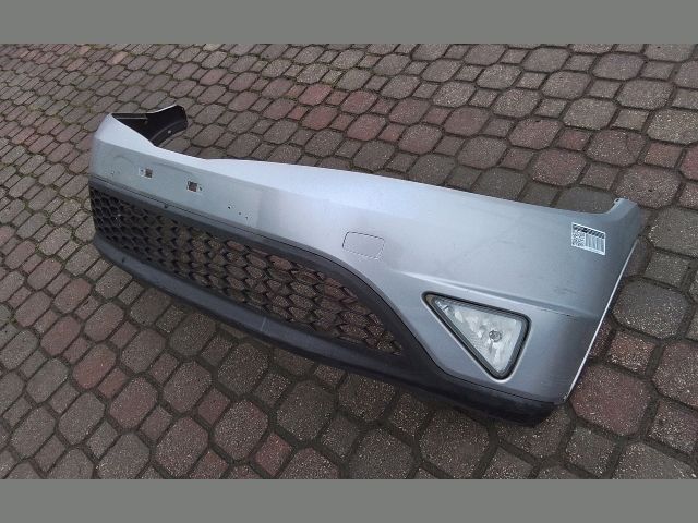 bontott HONDA CIVIC VIII Első Lökhárító (Részeivel)