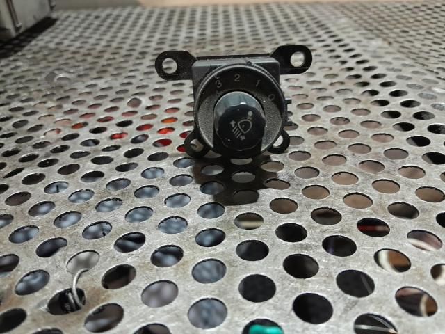 bontott HONDA CIVIC VIII Fényszórómagasság Állító Kapcsoló