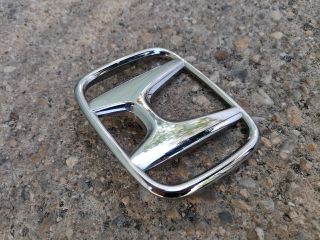 bontott HONDA CIVIC VIII Hátsó Embléma