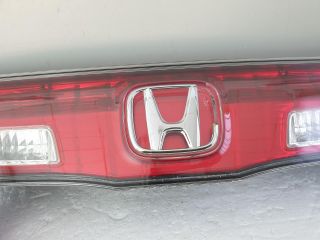 bontott HONDA CIVIC VIII Hátsó Lámpa Középső