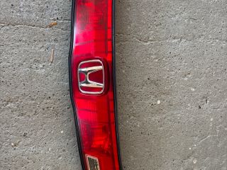 bontott HONDA CIVIC VIII Hátsó Lámpa Középső