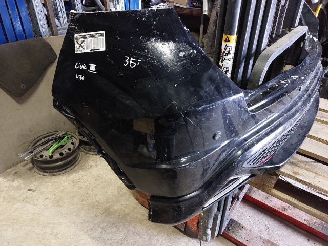 bontott HONDA CIVIC VIII Hátsó Lökhárító (Részeivel)