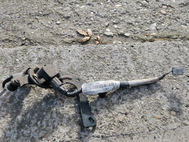 bontott HONDA CIVIC VIII Hátsó Xenon Szintszabályzó Jeladó