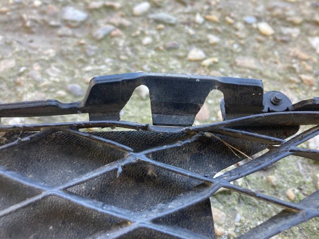 bontott HONDA CIVIC VIII Hűtőrács