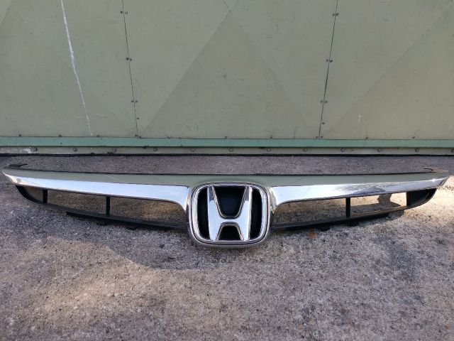 bontott HONDA CIVIC VIII Hűtőrács