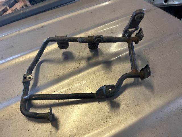 bontott HONDA CIVIC VIII Intercooler Tartó