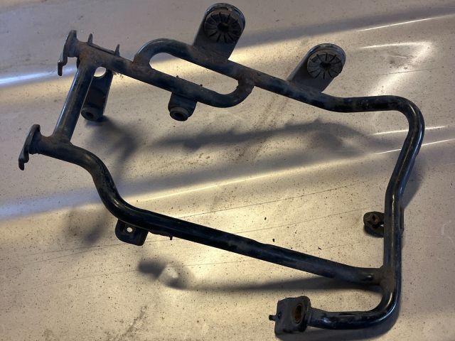 bontott HONDA CIVIC VIII Intercooler Tartó