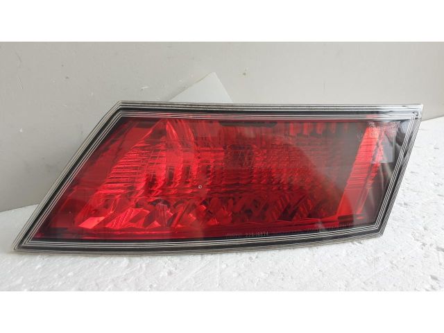 bontott HONDA CIVIC VIII Jobb Belső Hátsó Lámpa