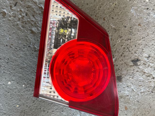 bontott HONDA CIVIC VIII Jobb Belső Hátsó Lámpa