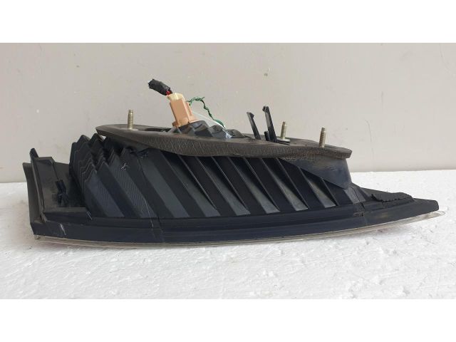 bontott HONDA CIVIC VIII Jobb Belső Hátsó Lámpa