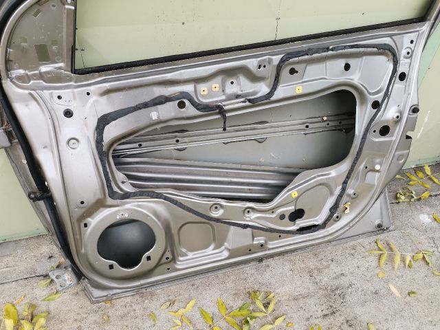 bontott HONDA CIVIC VIII Jobb első Ajtó (Üres lemez)