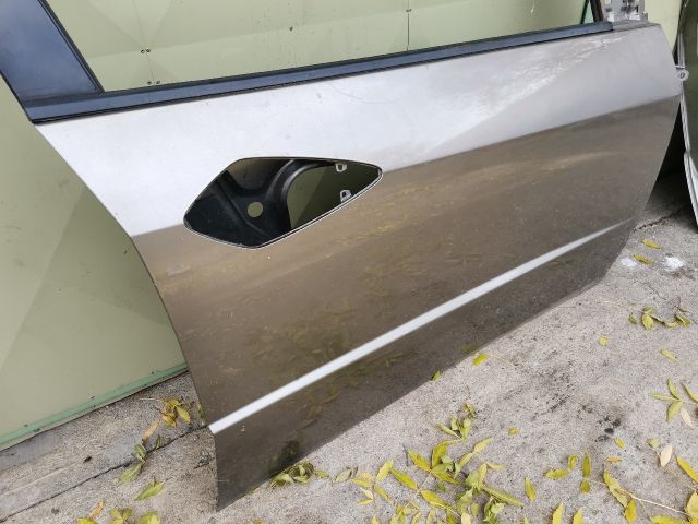 bontott HONDA CIVIC VIII Jobb első Ajtó (Üres lemez)